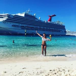 Meet your Posher, Leah